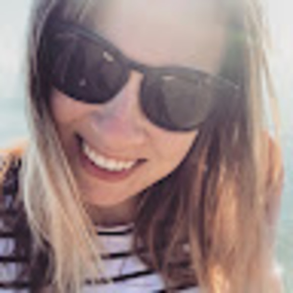 Meet your Posher, Shelley - Picture 1 of 1